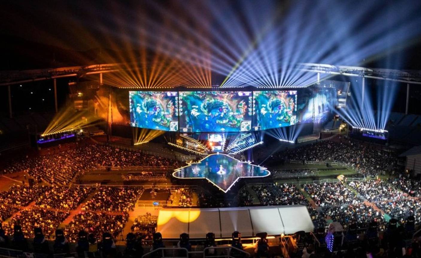 LPL历史上第四次出现最佳阵容AD缺席决赛，全位置最多！