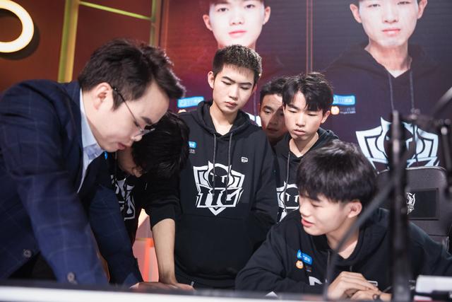 Vitality 成为 CS 历史上在 lan 锦标赛中赢得最长连胜的三支战队之一